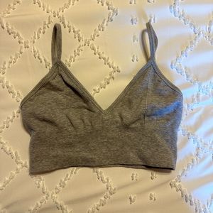 Alo yoga sports bra